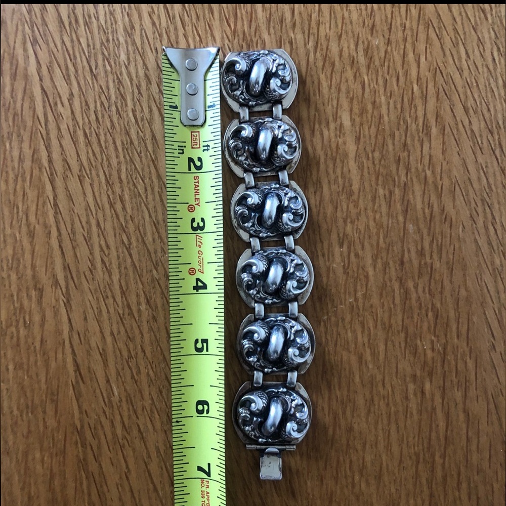 Rare Baroque Design 3D chunky antique bracelet - Picture 9 of 9